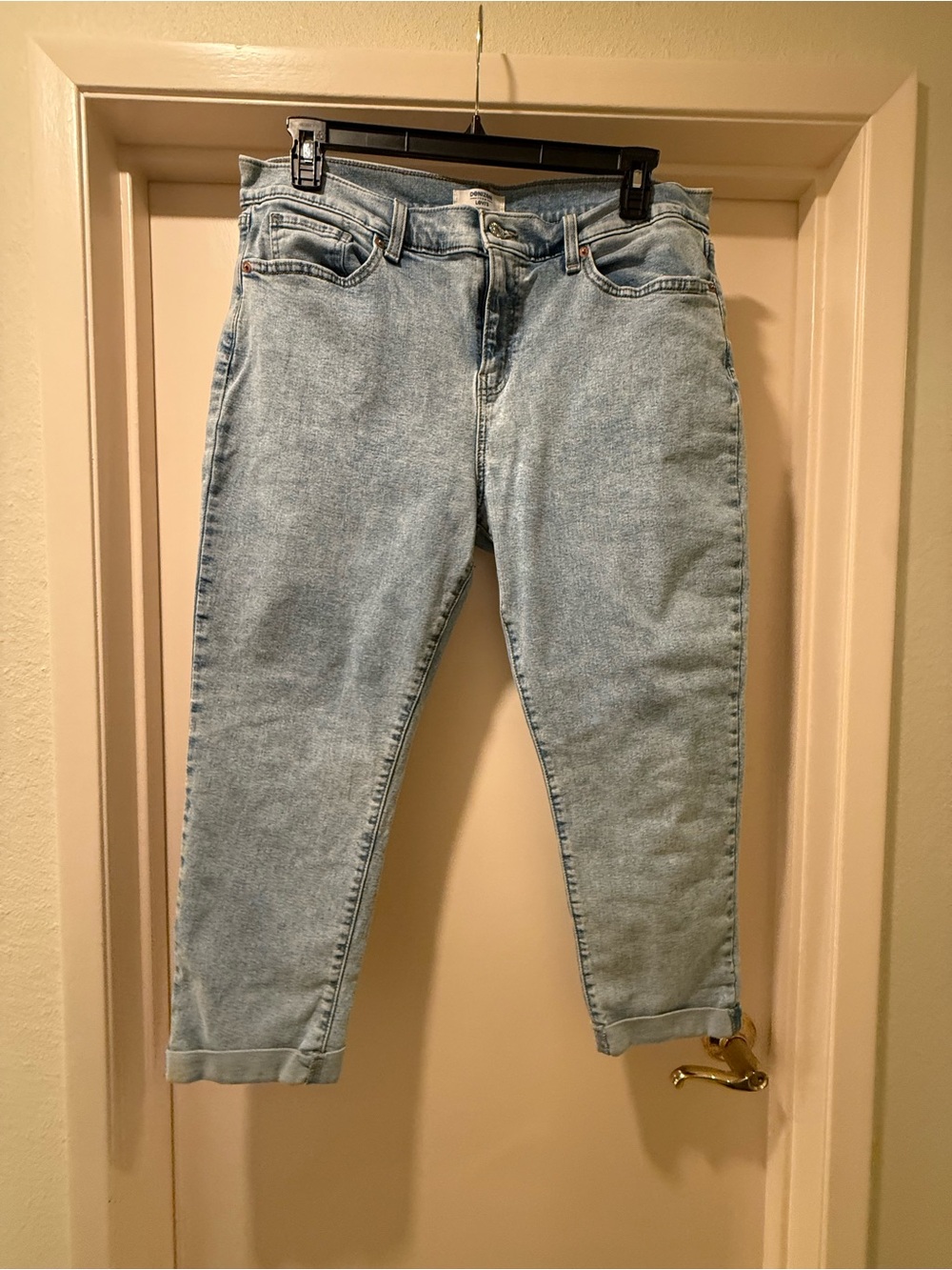 Levi's Light Blue High-Rise Cropped Jeans